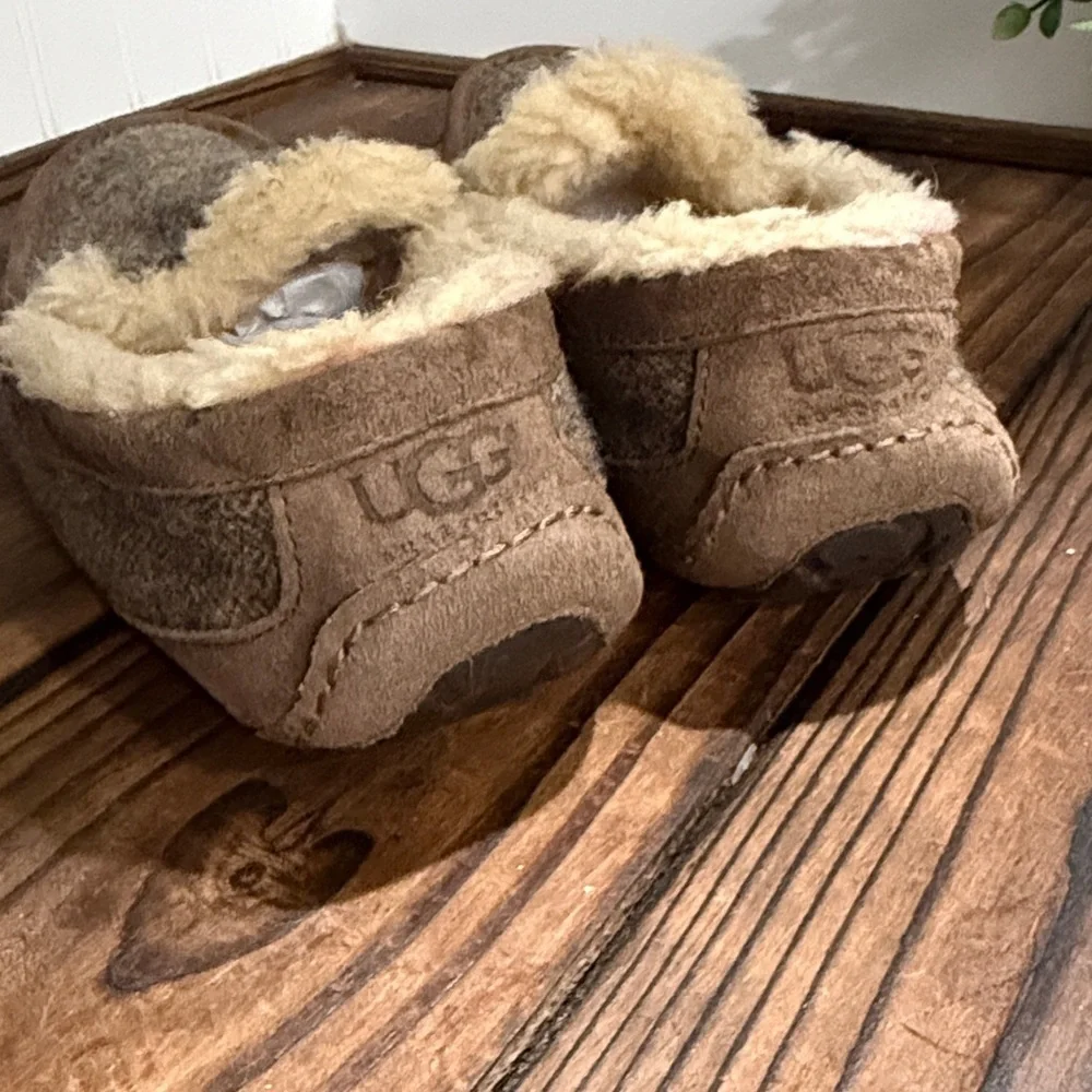 Ugg Men's Cozy Brown Herringbone Wool Slippers